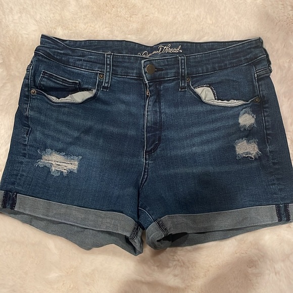 Cute NWOT Denim Jean Shorts 12/31 - Picture 2 of 9